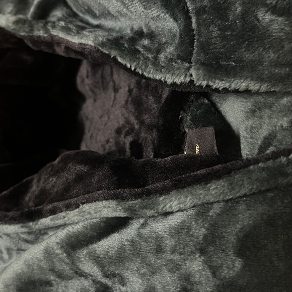 Hooded Embroidered Men’s Robe - Picture 2 of 3